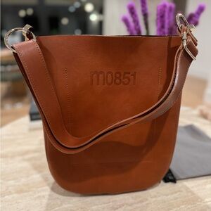 M0851 Classic Leather Hobo NWT